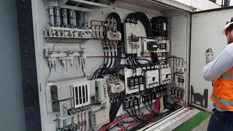 Instalación y mantenimiento a redes eléctricas